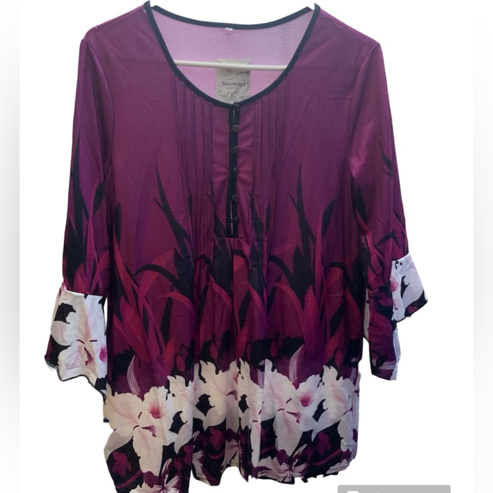 Suvimuga Bell sleeve blouse XL - BNWT